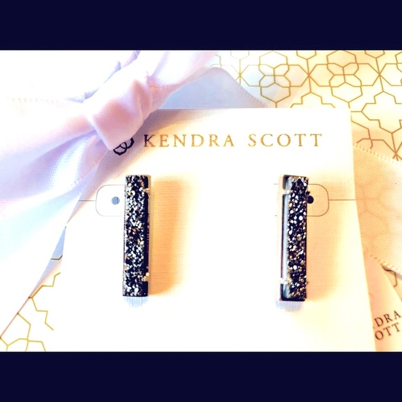 NWT Kendra Scott Levi RARE & Retired Platinum Drusy Earrings Silver Hard To Find - Picture 3 of 13